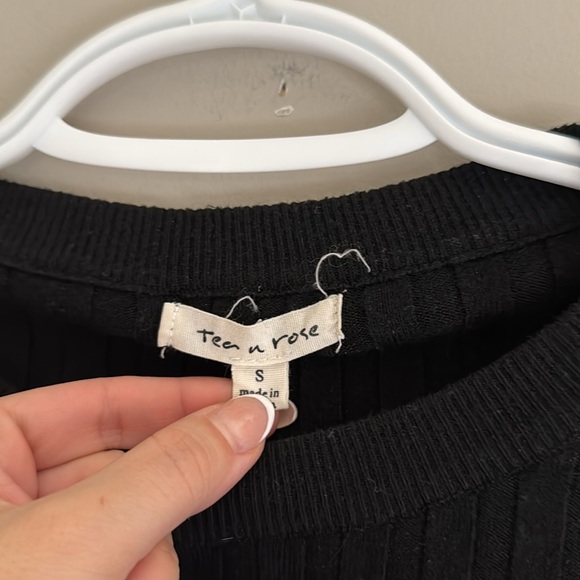 TEA N ROSE LONGSLEEVE - Picture 2 of 4